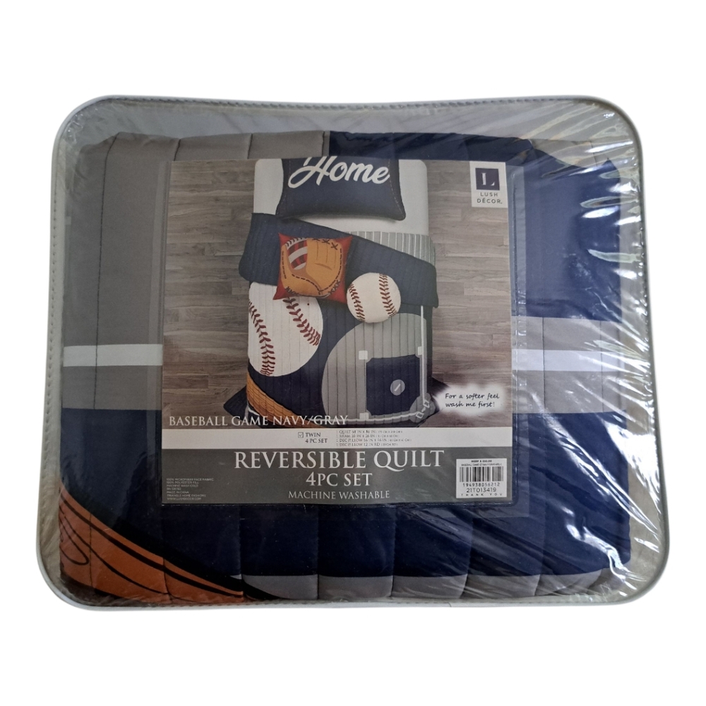 Baseball Themed Reversible Quilt Set
